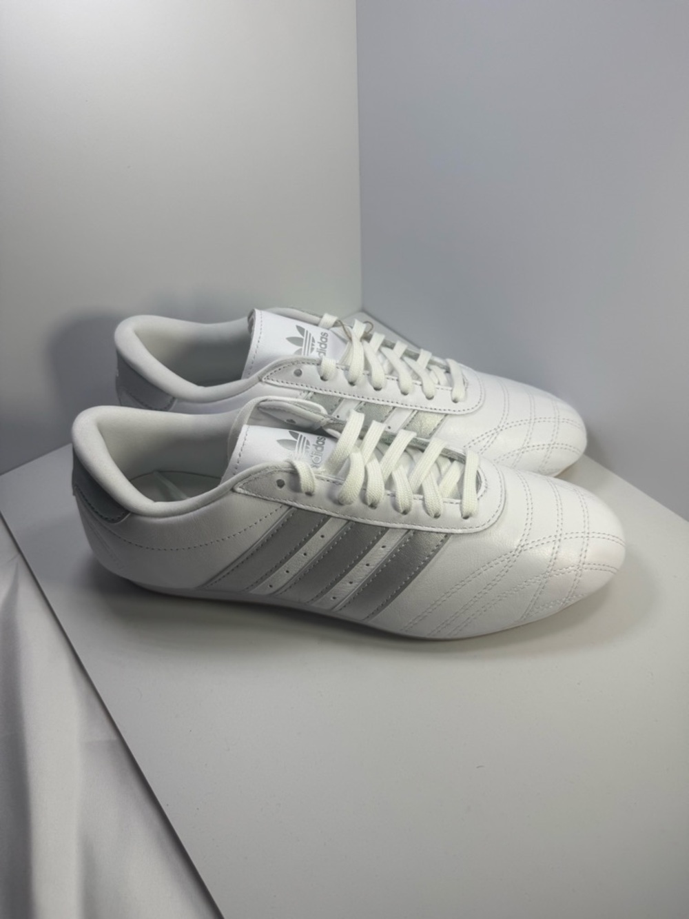Adidas Teakwondo Lace W White Silver Gome Sole Women’s Size 8.5 New w/Box JS1192